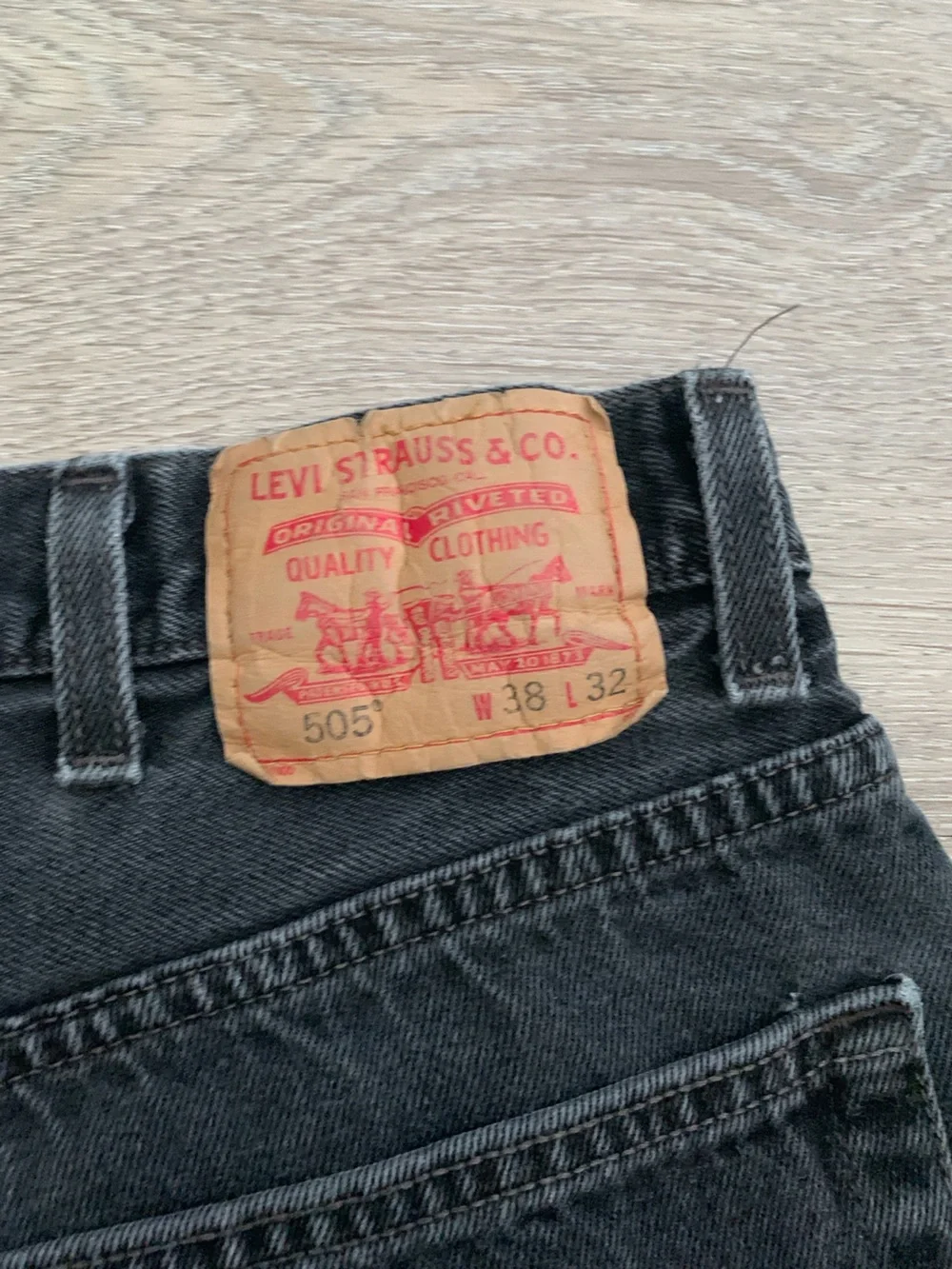 Levis levi black